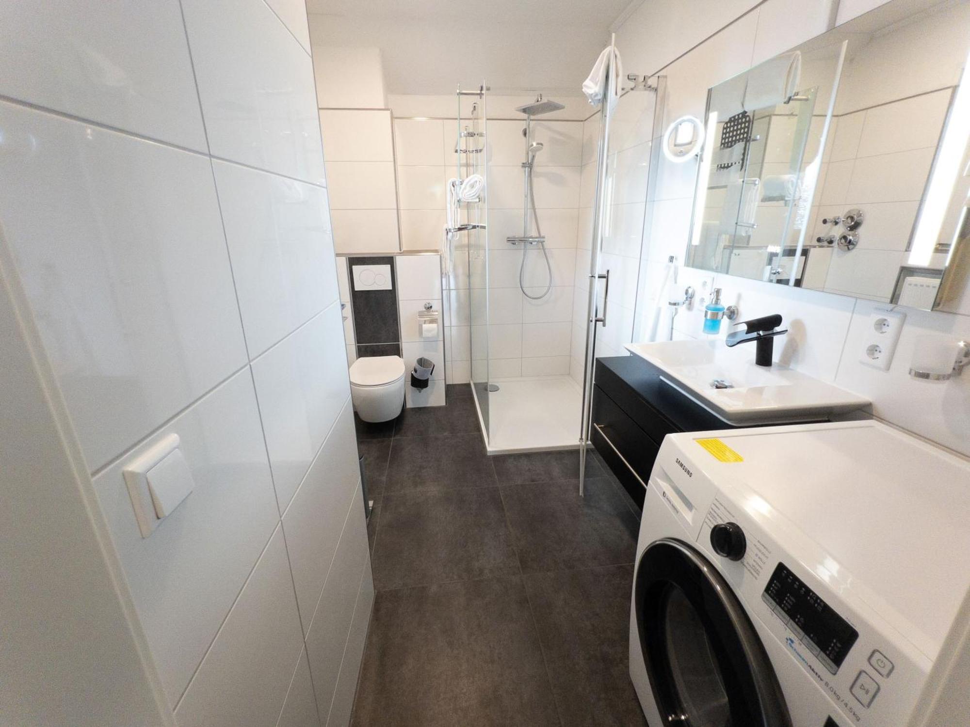 Smartfewo Loft Sauna Balkon Parkplatz Apartment