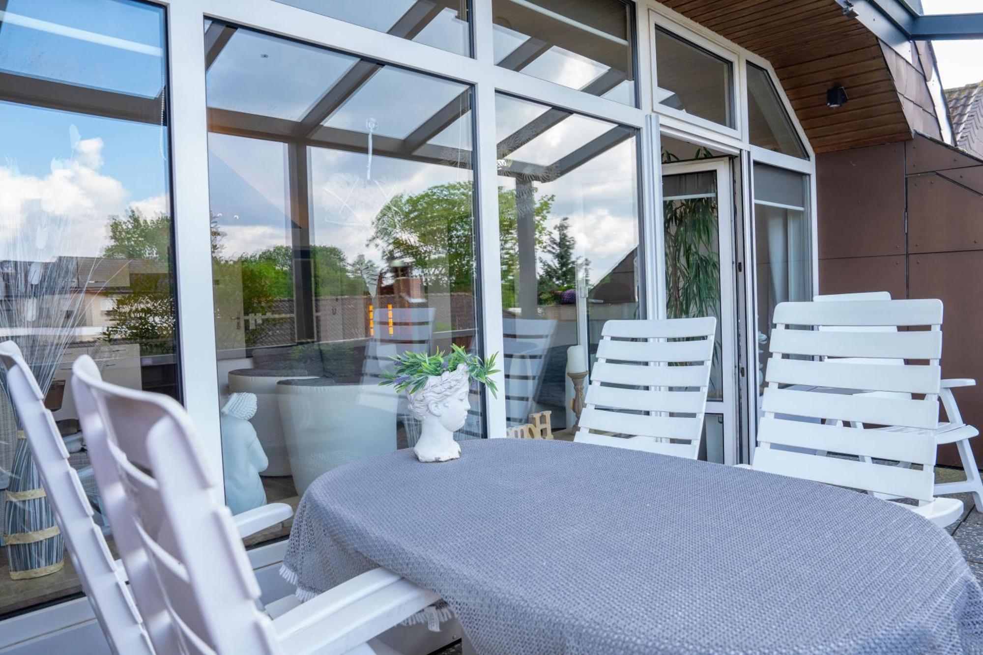 Smartfewo Loft Sauna Balkon Parkplatz Apartment *